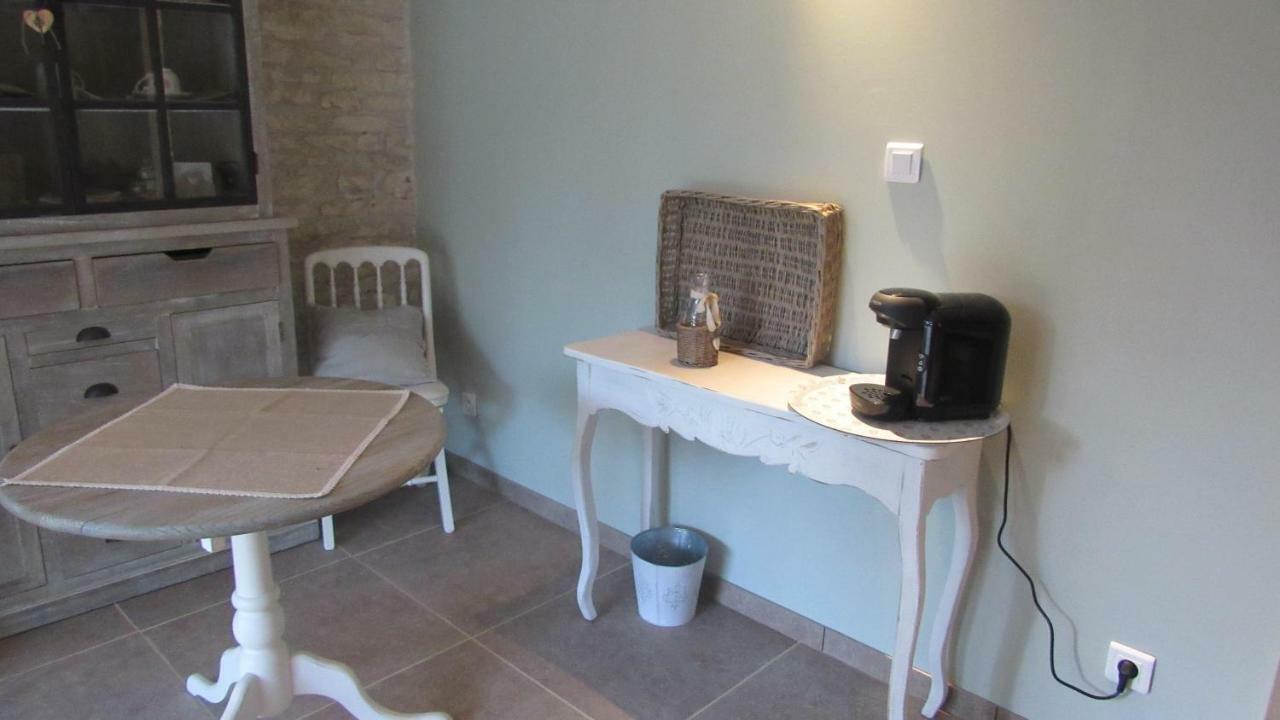 Chez Gladys Et Ses Enfants Hotel Lain Exterior photo
